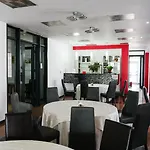 Criss 3* בוקרשט