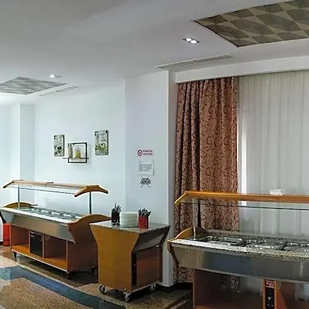 Criss 3* Bucharest