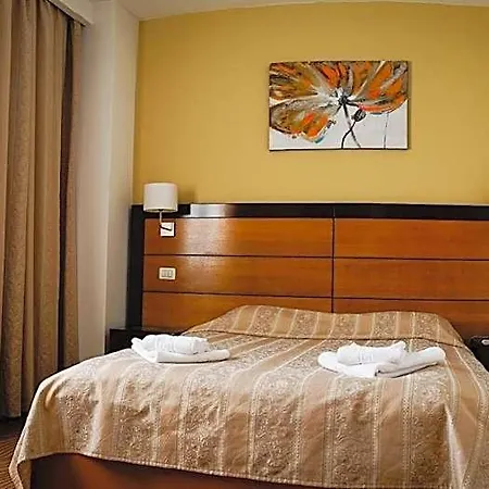 Criss Hotel Bucharest