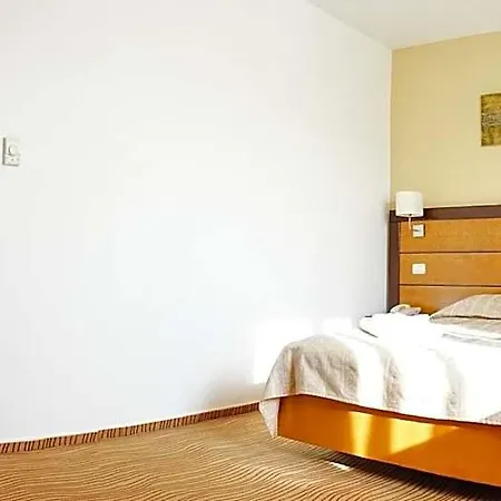 Criss Hotel Bucharest