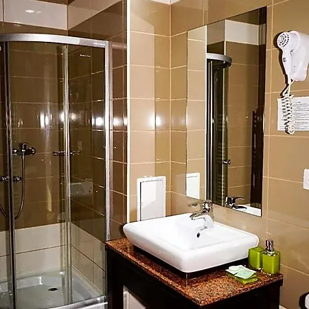 Criss Hotel 3*