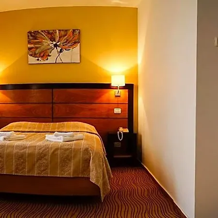 Criss Hotel