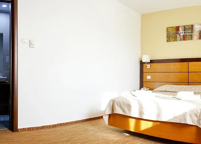 Criss Hotel 3*