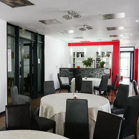 Criss 3* Бухарест